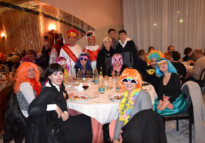 Borgomanero: festeggiato il Lunzon, tradizionale appuntamento di Carnevale. Foto