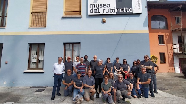 Dipendenti di un'azienda di Gozzano in vista al Museo del Rubinetto
