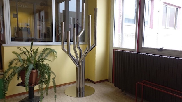 Borgomanero, donata opera di Osvaldo Ferraris al Liceo Galilei