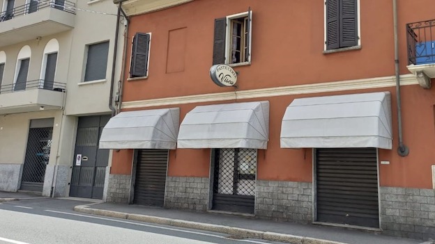 Borgomanero, chiusa storica pasticceria