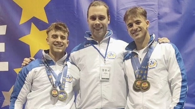 Agrate Conturbia, doppio oro per i fratelli Casazza agli europei di Karate 