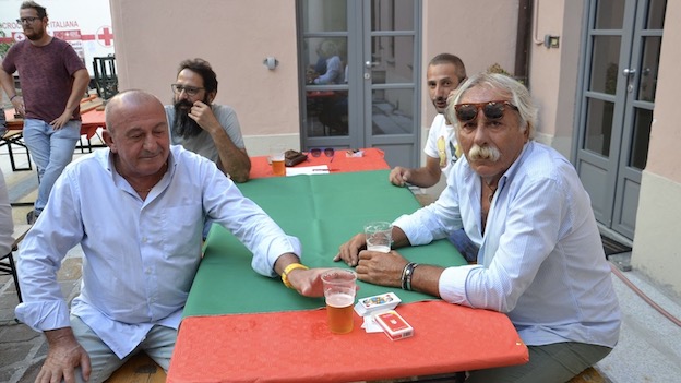 Borgomanero, successo per il torneo di carte nell'ambito della festa dell'Uva