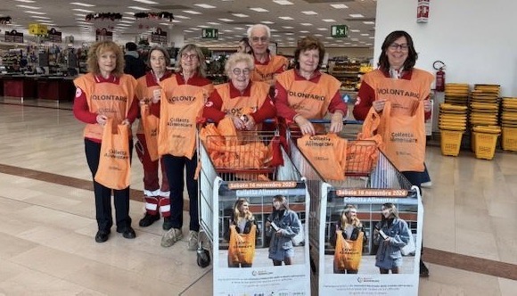 Borgomanero, ottimo riscontro per la raccolta alimentare della Cri