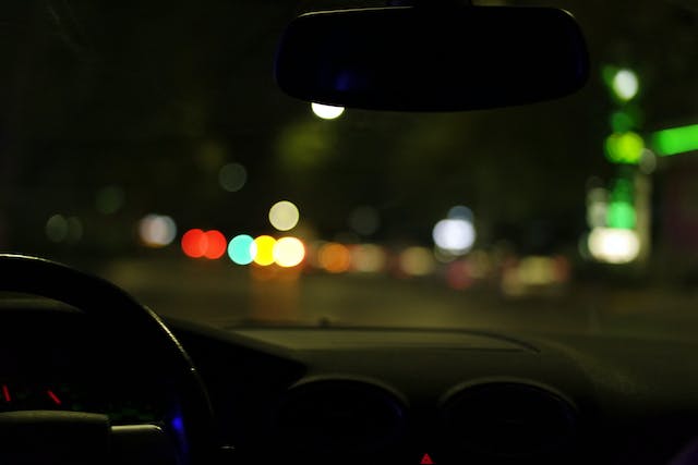 Borgomanerese, ladri in fuga abbandonano auto