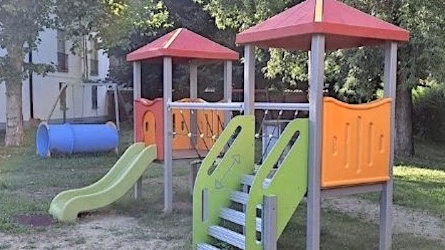 Sizzano, il parco giochi sarà intitolato a don Santino Tognacca