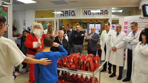 Babbo Natale in visita in Pediatria