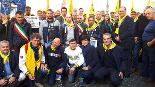 Coldiretti, in tanti in piazza a Roma nella manifestazione contro l'invasione di cinghiali