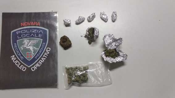 Novara, sequestrata droga al Villaggio Dalmazia: due denunce
