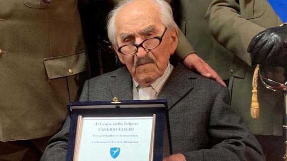 Novara: una targa per Eligio Caserio, 106 anni, "Leone della Folgore"