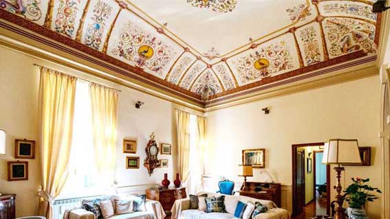 Novara, Palazzo Gautieri: ritrovato un affresco del '700 nel corso di alcuni lavori