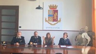 Trovato a Pernate l'uomo che mercoledì girava armato di coltello nei campi