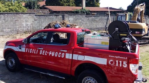 Lesa, incidente sul lavoro: operaio cade in uno scavo