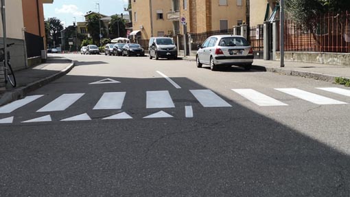 Segnaletica orizzontale: in corso il rifacimento in alcune zone della città