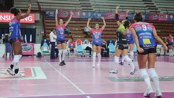 Igor Volley: vittoria 3-1 contro Perugia. Avanti in Supercoppa Italiana