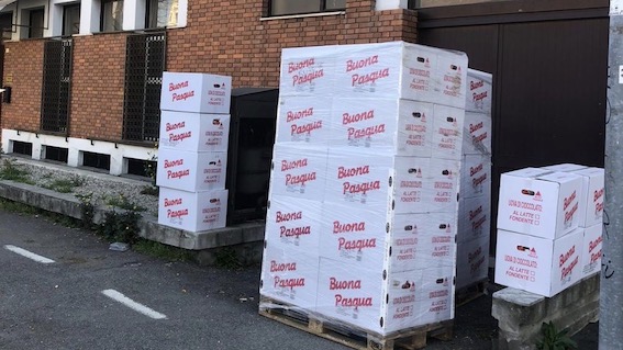 Da Forza Italia 1.500 uova di Pasqua alle famiglie bisognose di Novara