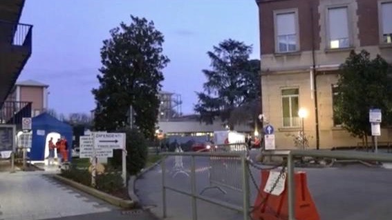 Novara, gli aggiornamenti dall'ospedale. Nessun decesso nelle ultime 24 ore, ma salgono i ricoverati