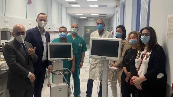Ospedale di Novara, donate altre due apparecchiature di alta tecnologia 