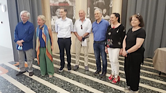 Teatro Faraggiana, la nuova stagione pensa "Al futuro". Fotogallery