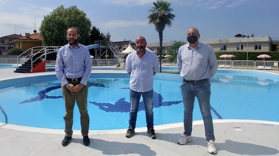 Trecate, sabato riapre la piscina comunale