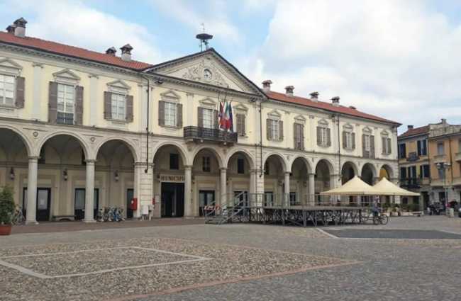 Il Comune di Trecate invita a donare il 5 x 1000 per le iniziative sociali della città