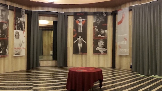 Teatro Faraggiana: riconoscimento per il progetto di crowdfunding per il riallestimento del foyer
