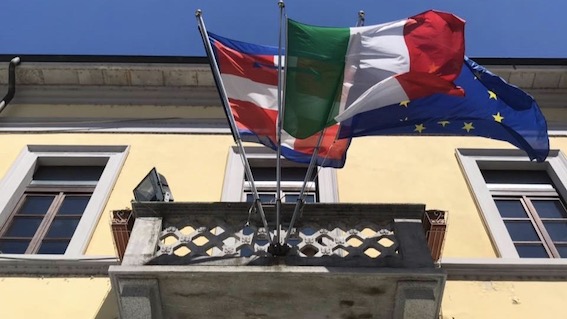 Cerano, sanificazione del Municipio e della biblioteca