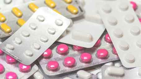 Trecate, il sindaco ricorda che la Farmacia comunale consegna gratuitamente medicinali a domicilio