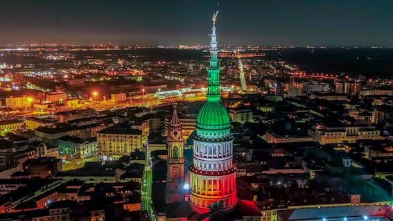 Grande successo per la nostra diretta facebook della cupola illuminata con il tricolore