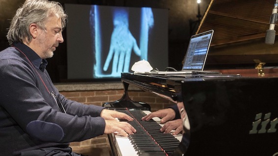 Teatro Coccia, oltre 900 visualizzazioni per "L'Arte in tre parole"