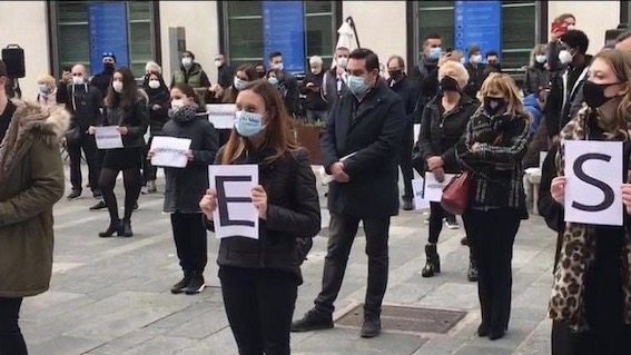 Novara: sit-in pacifico del mondo dello sport e della danza