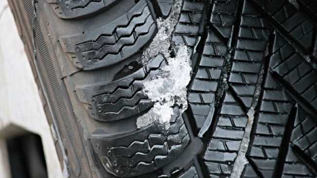 Dal 15 novembre obbligo di pneumatici da neve o catene a bordo