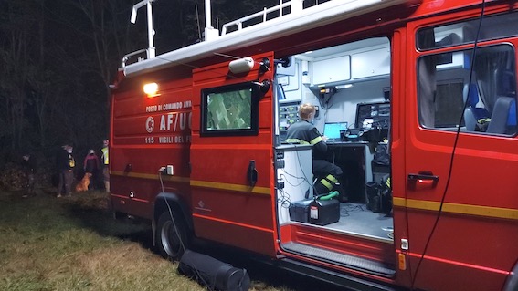 Momo, si perde nei boschi: trovato dai vigili del fuoco
