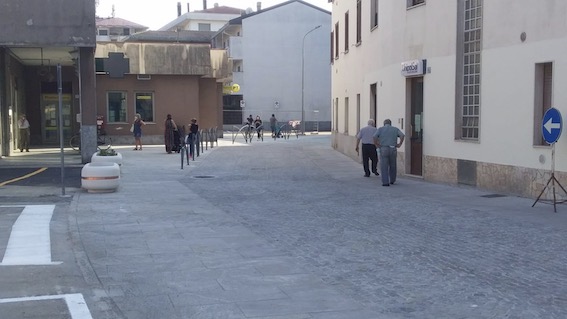 Cameri, dopo i lavori riaperto un tratto di via Baracca