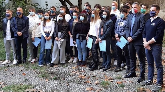  Consegnati i diplomi del progetto "Acque Sicure" ai giovani diventati "bagnini di salvataggio"