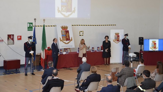  Iniziativa "Il mio diario" della Polizia di Stato per la cultura della legalità: a Novara presentato all'IC "Bellini"