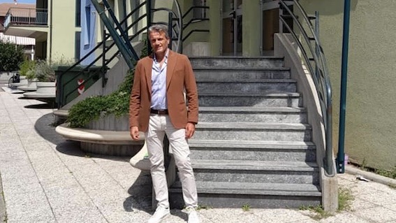 Romentino, ultimata la manutenzione della copertura delle scuole elementari