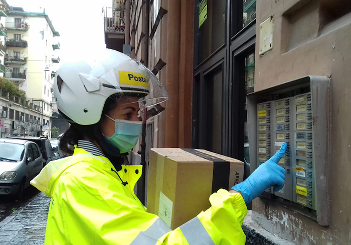  Boom e-commerce: Poste Italiane assume 11 portalettere in provincia di Novara