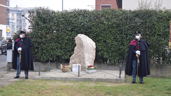 Novara, s'inaugura la targa commemorativa in ricordo dell'agente Biagio Franco