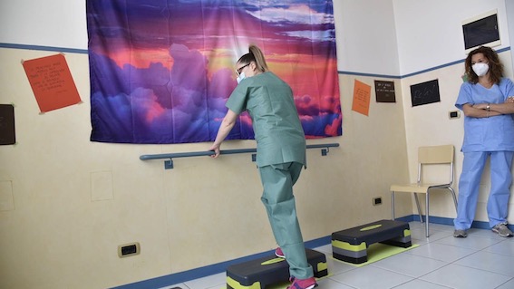  Aou di Novara, una palestrina per la riabilitazione dei pazienti covid grazie a Fondazione Capurro