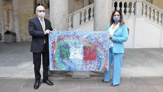  Donato all'Aou di Novara un quadro in ricordo dei medici deceduti per Covid