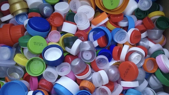 Nova Coop: a Galliate, Cameri  e Oleggio, raccolta di tappi in plastica e sughero