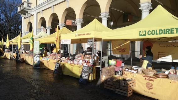 Tappa novarese per "Campagna Amica on tour" in versione natalizia