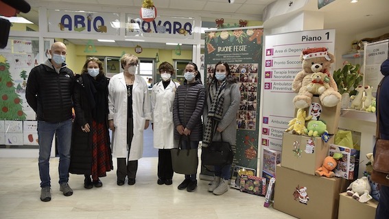  Aou di Novara, donazione all'Oncoematologia Pediatrica da parte di un gruppo di genitori
