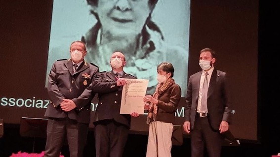 "Premio di Bontà" per due agenti della polizia locale di Novara