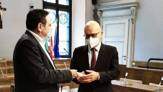   Il "Sigillum Communitates Novariae" agli operatori dell'Aou di Novara