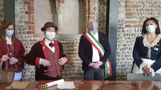Oleggio, Carnevale: consegnate le chiavi della città e discorso del Pirin in streaming