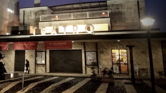 Anche il Teatro Civico di Oleggio ha partecipato all'iniziativa "Facciamo luce sul teatro !"