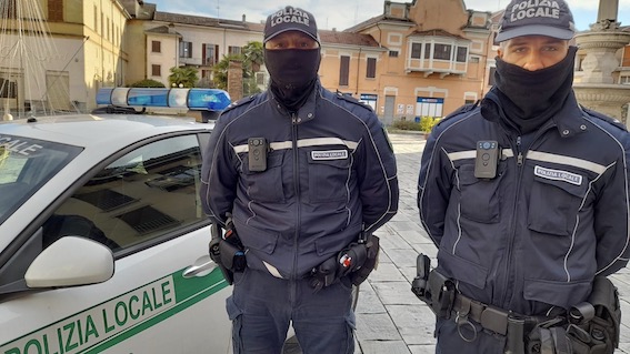 Cerano, la polizia locale dotata di body-cam