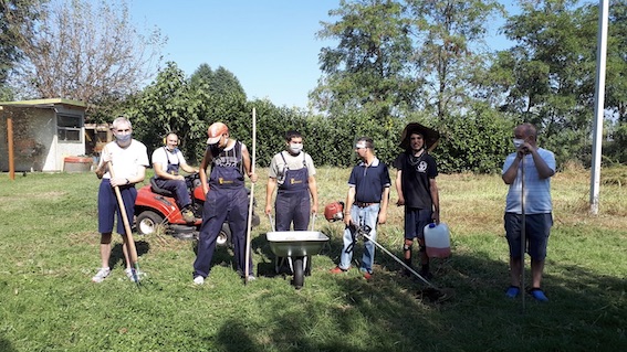 Galliate, nasce la "Piazza delle erbe": area dedicata ai disabili e alla comunità con piante officinali
