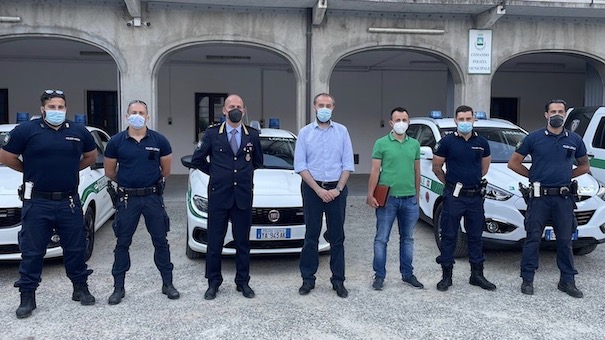 Trecate, presentati ufficialmente i 4 nuovi agenti della polizia locale